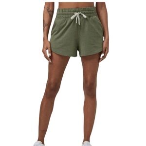 Vuori Halo Essential Shorts Olive Green Drawstring, Women’s Size Small